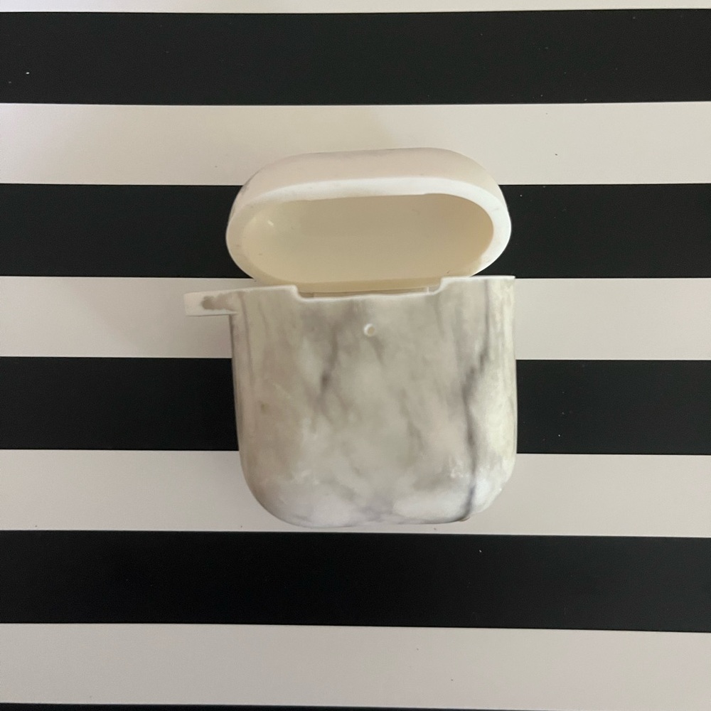 Apple AirPods case!